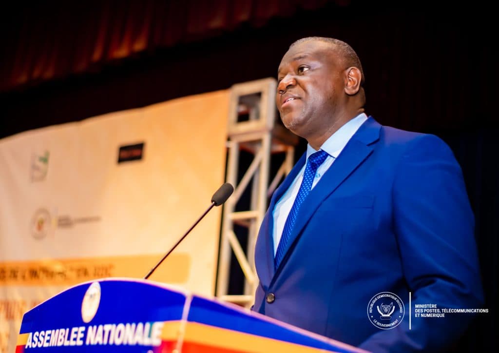 Le Ministre Augustin Kibassa prononçant son discours à l'ouverture du 5e Forum National sur la Gouvernance de l'Internet à Kinshasa. Le Ministre Augustin Kibassa prononçant son discours à l'ouverture du 5e Forum National sur la Gouvernance de l'Internet à Kinshasa.